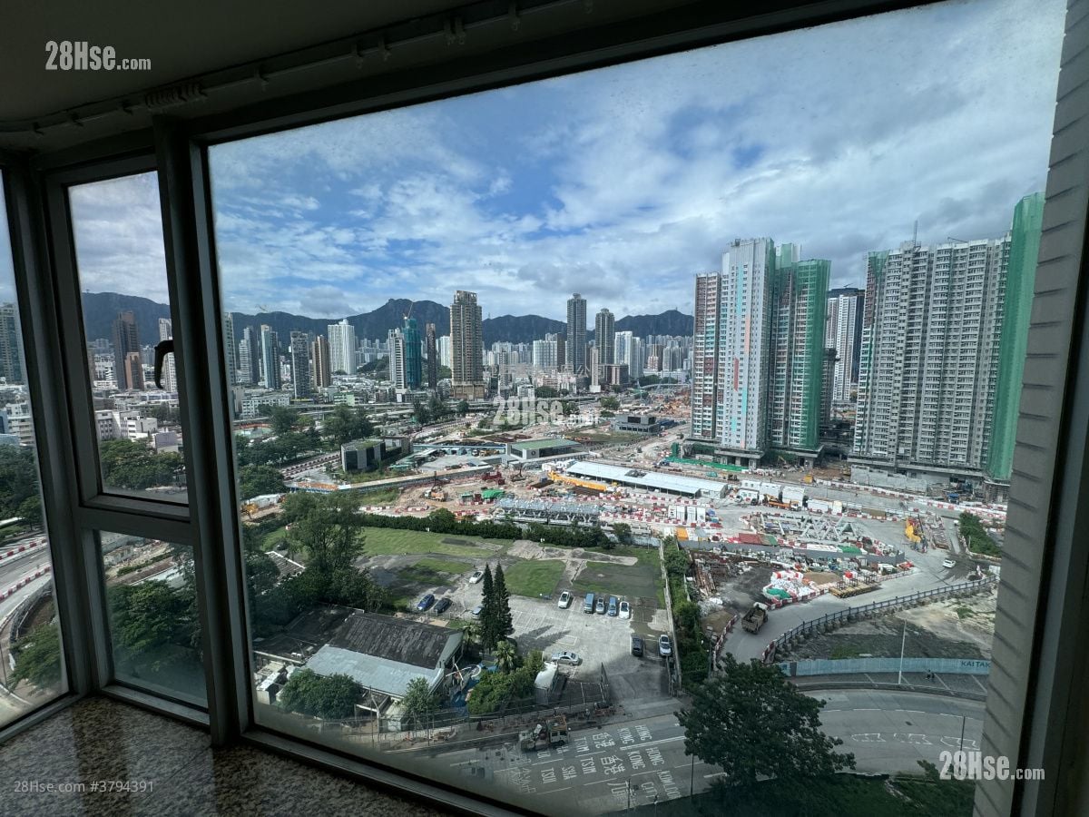 Sky Tower Sell 2 Bedrooms , 1 Bathroom 479 ft²