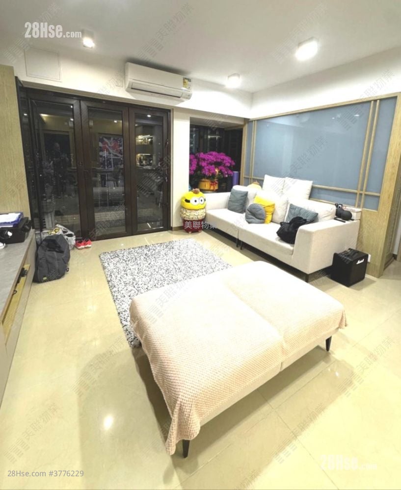 Shatin 33 Sell 3 Bedrooms 1,296 ft²