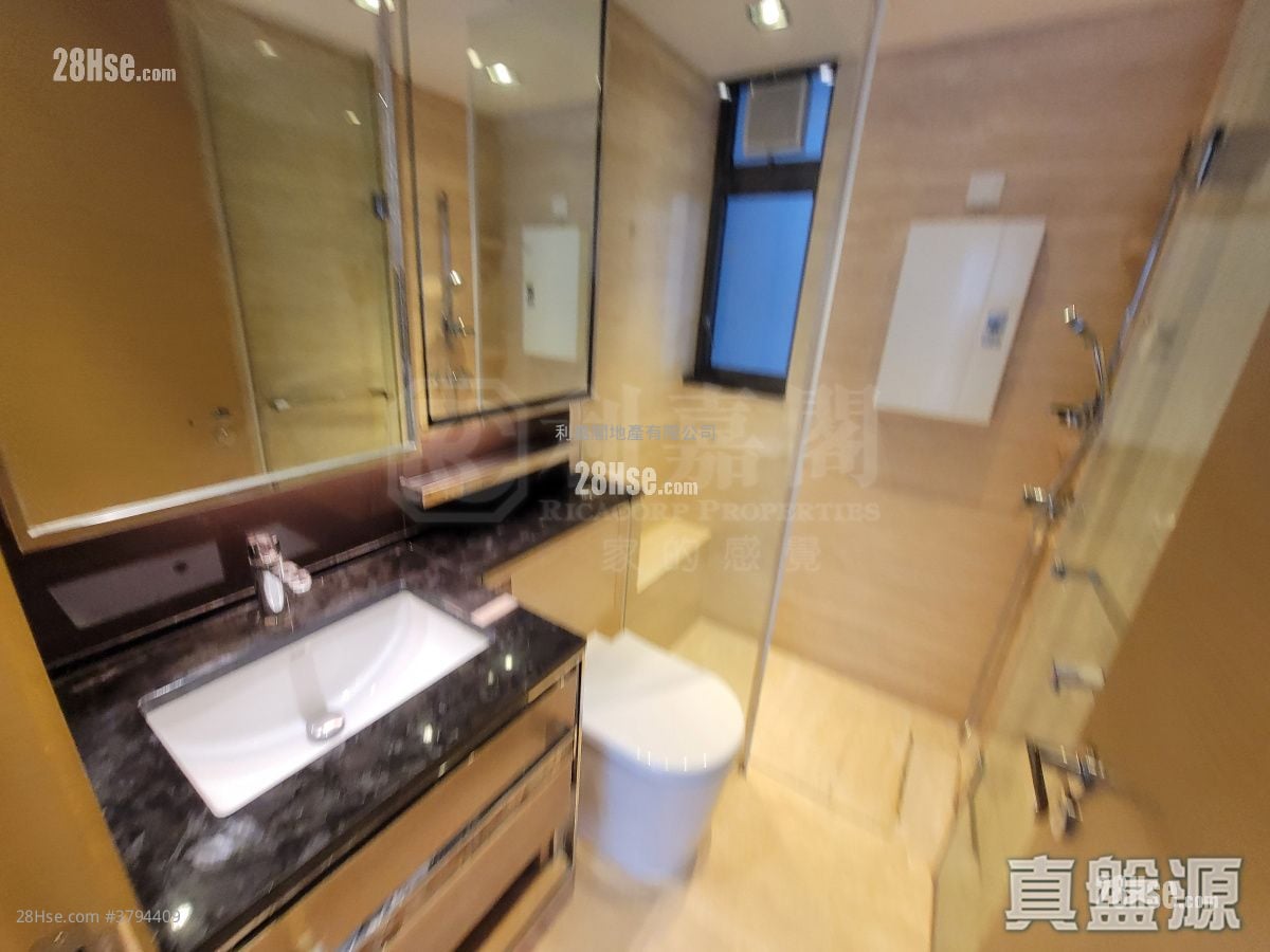 The Wings Rental 3 Bedrooms , 3 Bathrooms 827 ft²