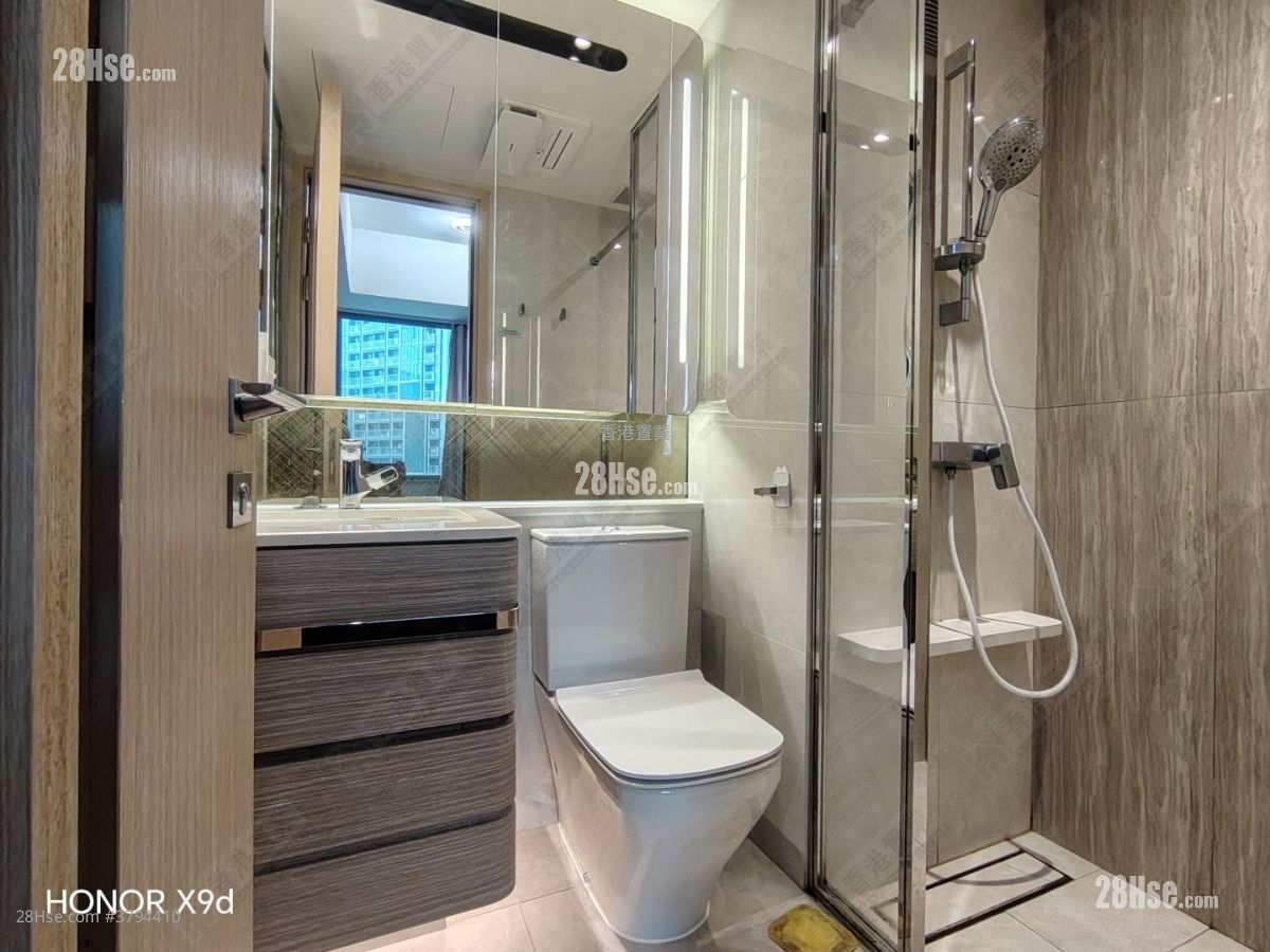 K. Summit Rental 293 ft²