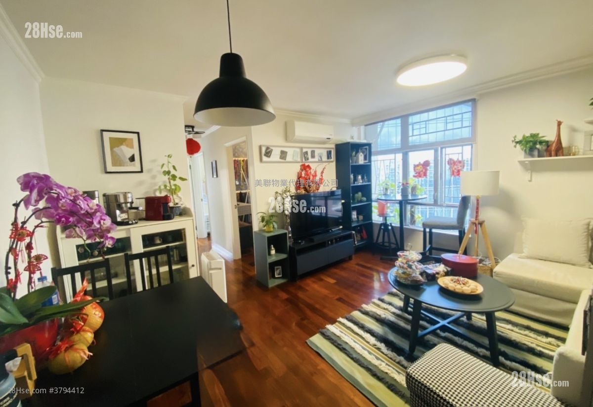 Taikoo Shing Sell 3 Bedrooms , 1 Bathroom 583 ft²