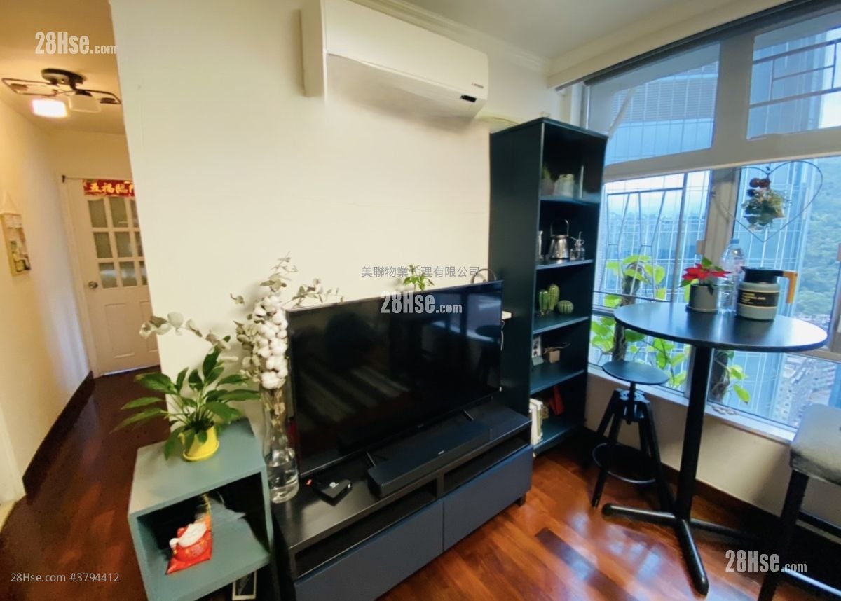 Taikoo Shing Sell 3 Bedrooms , 1 Bathroom 583 ft²