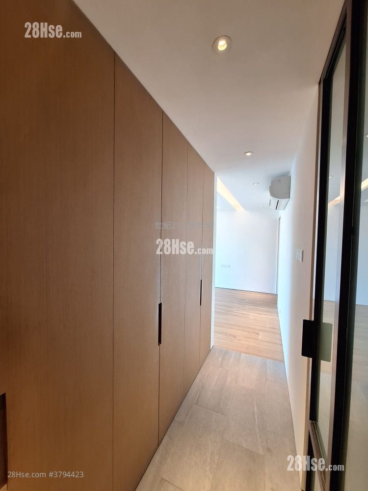 King's Park Villa Sell 4 Bedrooms , 4 Bathrooms 2,090 ft²