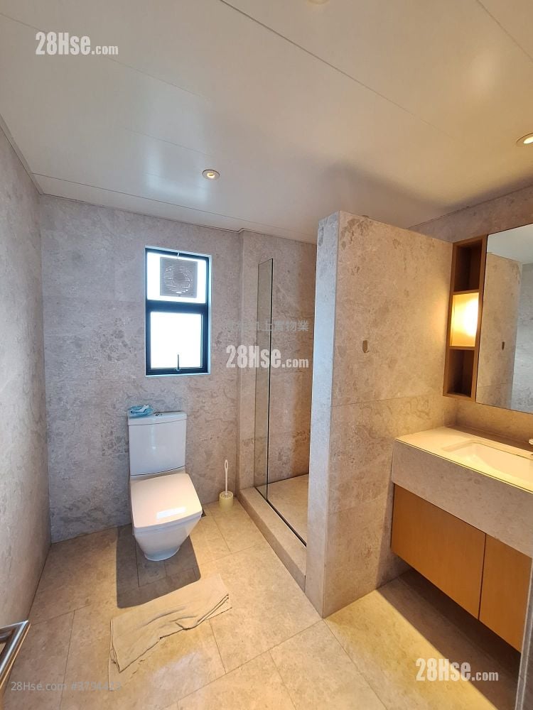 King's Park Villa Sell 4 Bedrooms , 4 Bathrooms 2,090 ft²