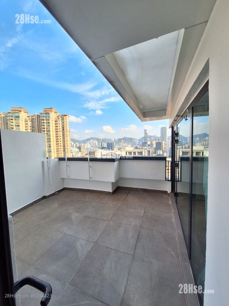 King's Park Villa Sell 4 Bedrooms , 4 Bathrooms 2,090 ft²