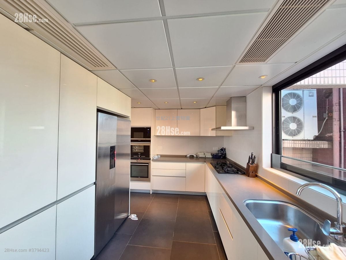 King's Park Villa Sell 4 Bedrooms , 4 Bathrooms 2,090 ft²