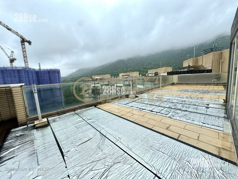 星堤 售盘 5+ 房 , 3 浴室 1,646 平方尺