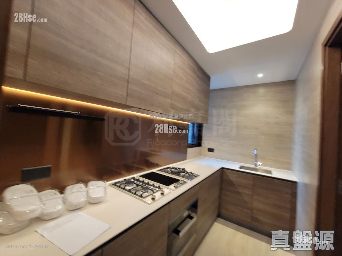 LP10 租盘 3 房 , 2 浴室 921 平方尺