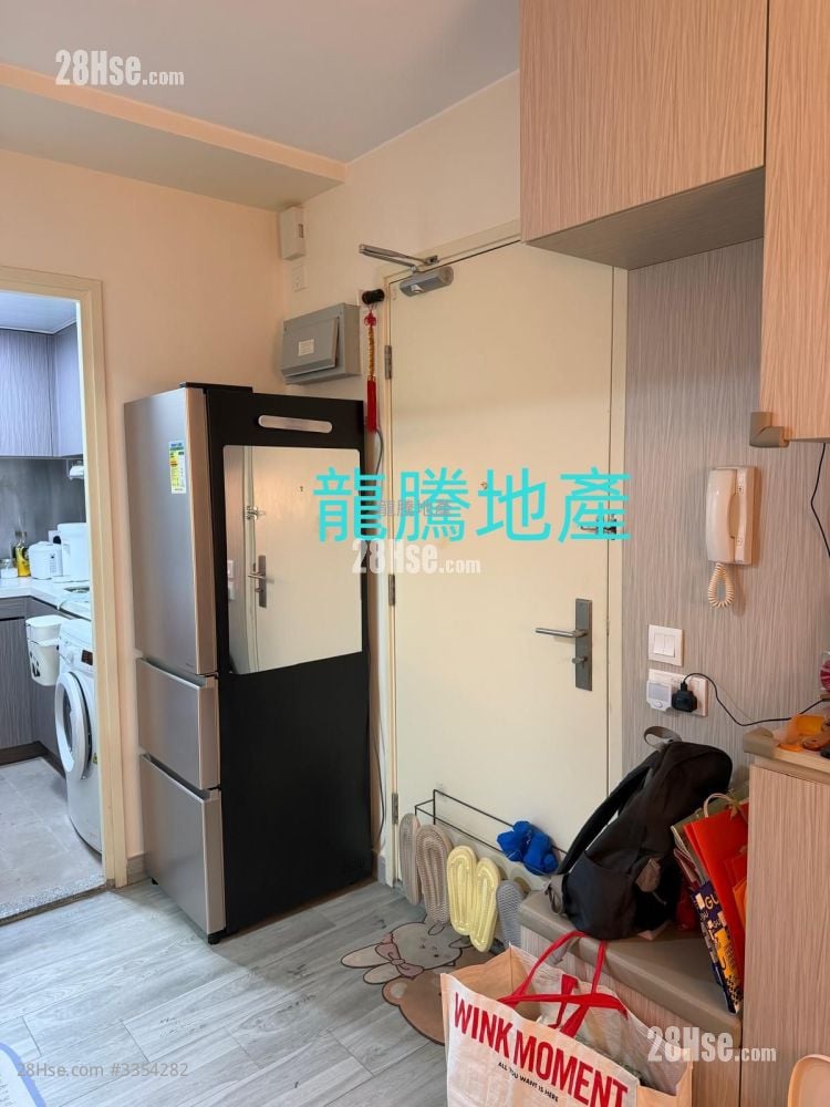 Shan Lai Court Sell 3 Bedrooms , 1 Bathroom 447 ft²