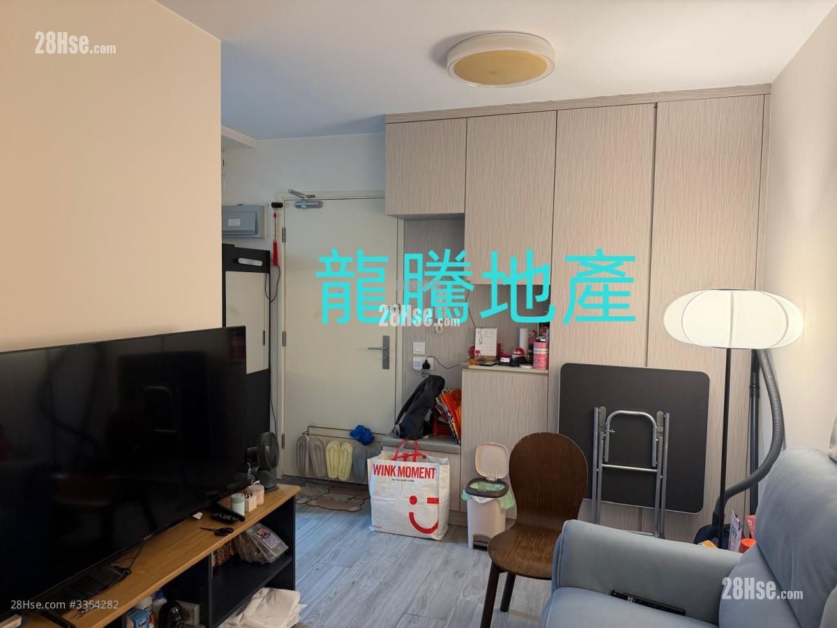 Shan Lai Court Sell 3 Bedrooms , 1 Bathroom 447 ft²
