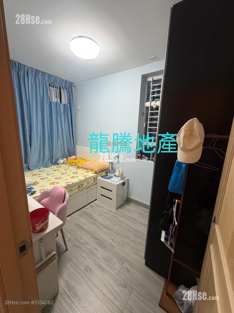 Shan Lai Court Sell 3 Bedrooms , 1 Bathroom 447 ft²