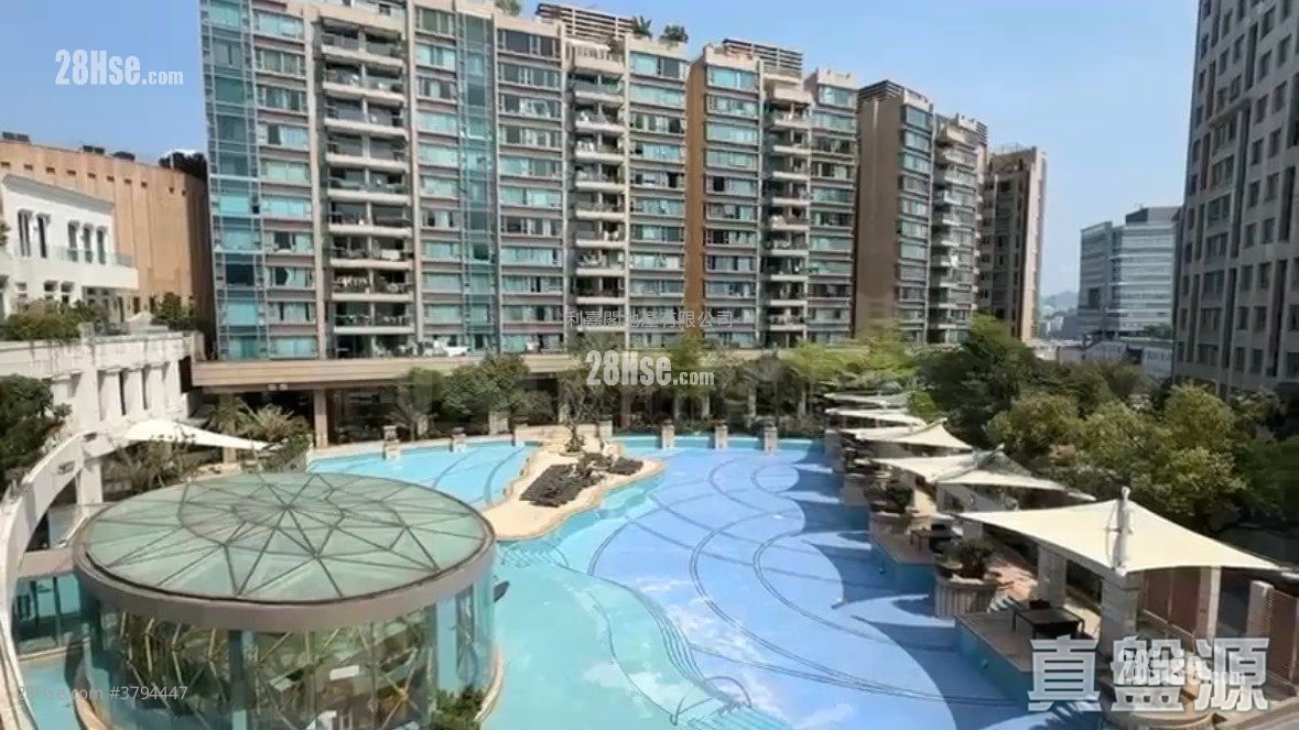 毕架山峰 售盘 4 房 2,638 平方尺