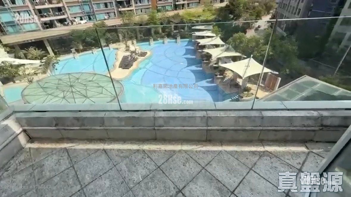 毕架山峰 售盘 4 房 2,638 平方尺