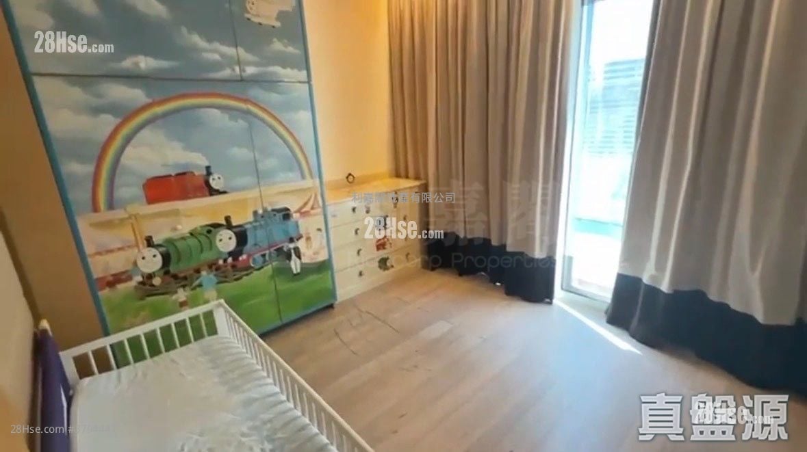 毕架山峰 售盘 4 房 2,638 平方尺