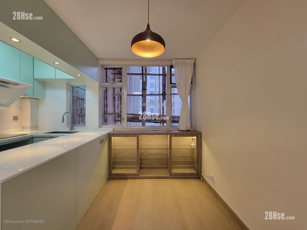 德福花园 租盘 517 平方尺