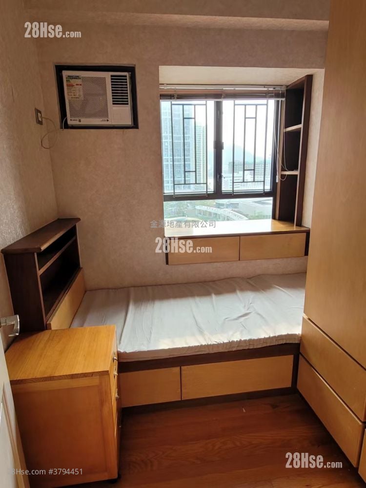 Bayshore Towers Rental 5+ Bedrooms 532 ft²