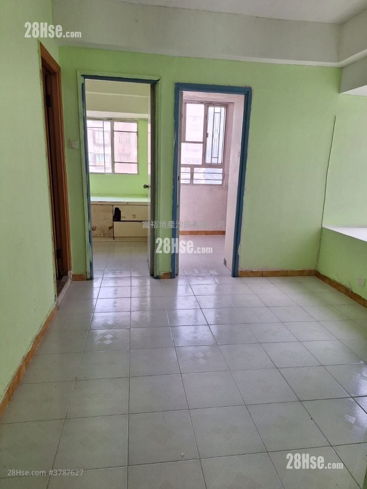 Golden Lion Garden Sell 2 Bedrooms , 1 Bathroom 285 ft²