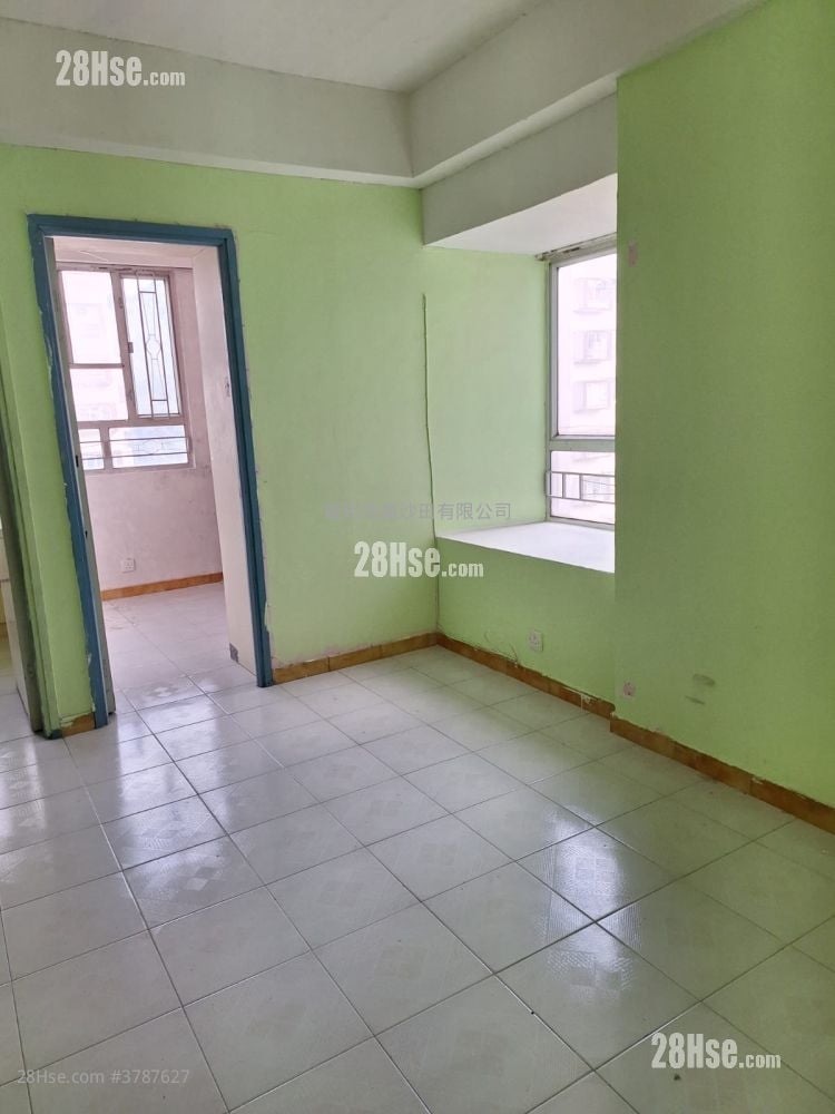Golden Lion Garden Sell 2 Bedrooms , 1 Bathroom 285 ft²