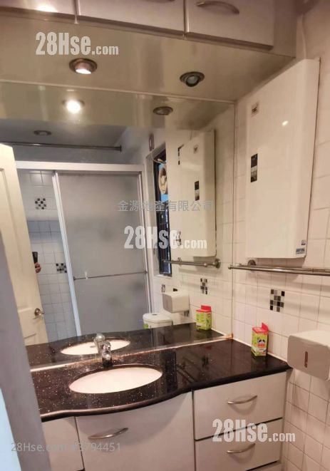 Bayshore Towers Rental 5+ Bedrooms 532 ft²