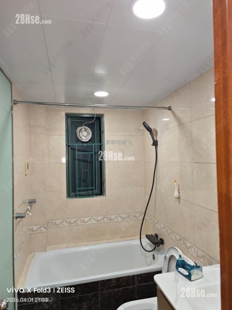 Kingston Lodge Rental 3 Bedrooms , 2 Bathrooms 786 ft²