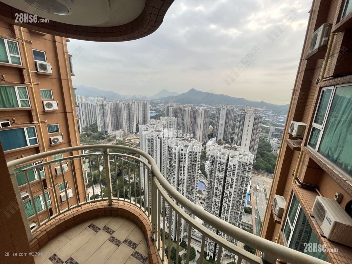 Central Park Towers Sell 2 Bedrooms , 1 Bathroom 498 ft²