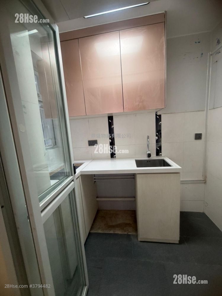 Chaton House Rental 2 Bedrooms , 1 Bathroom 409 ft²