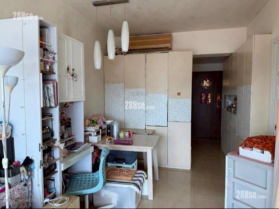 Rambler Crest Sell 2 Bedrooms 451 ft²