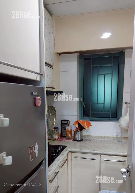 Rambler Crest Sell 2 Bedrooms 451 ft²