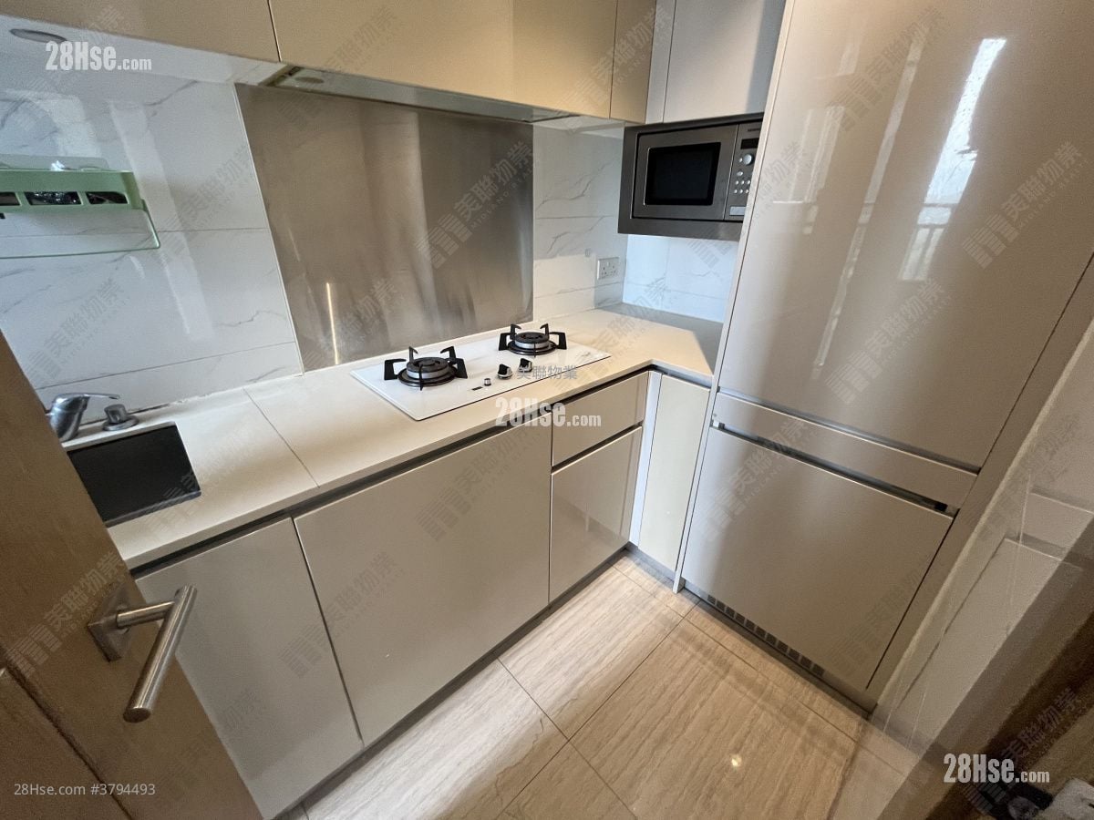 厨房: 尚悦 售盘 2 房 , 1 浴室 414 平方尺