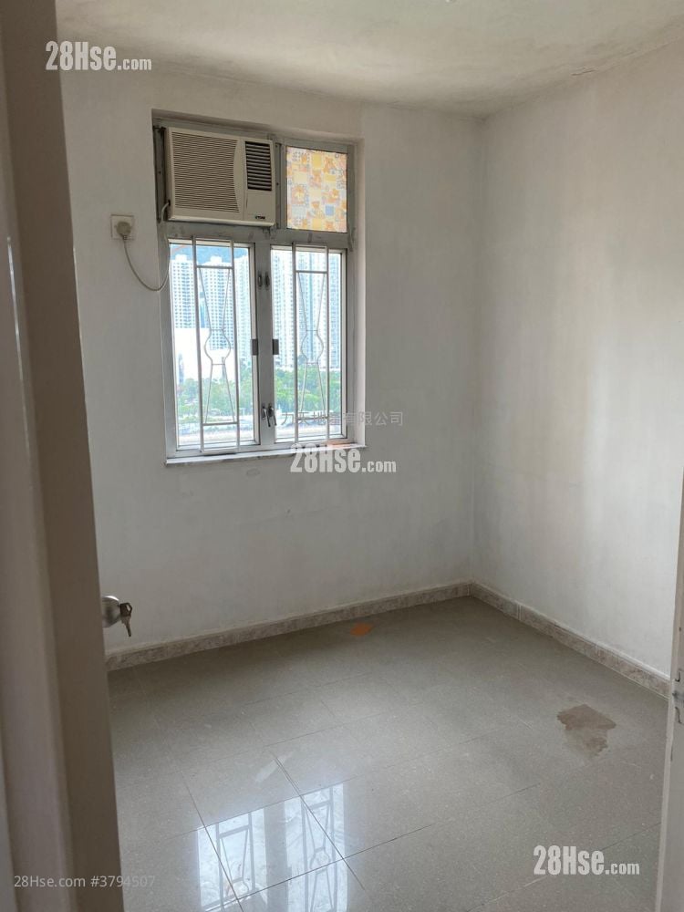 愉城苑 租盘 2 房 , 1 浴室 551 平方尺