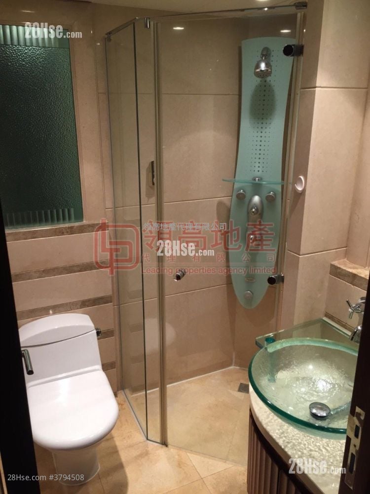 君临天下 售盘 2 房 , 2 浴室 743 平方尺