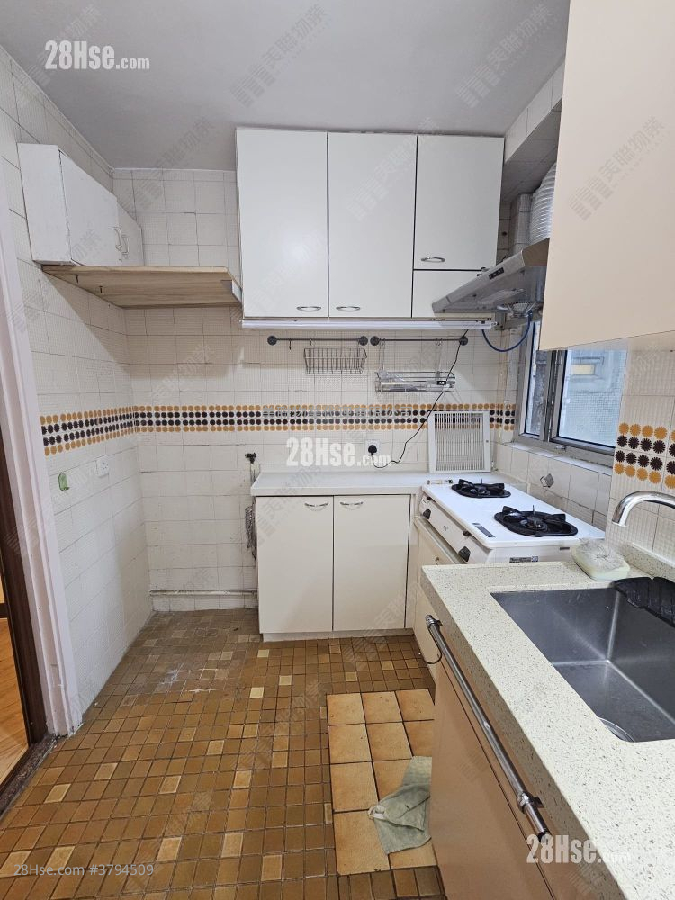 太古城 售盘 3 房 , 2 浴室 922 平方尺