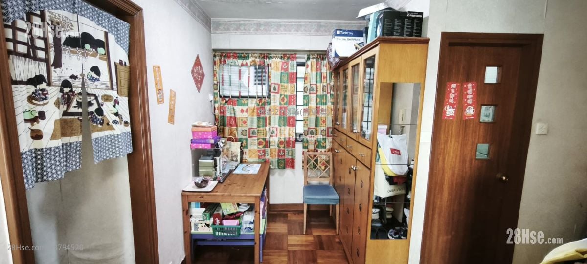 Finery Park Sell 527 ft²