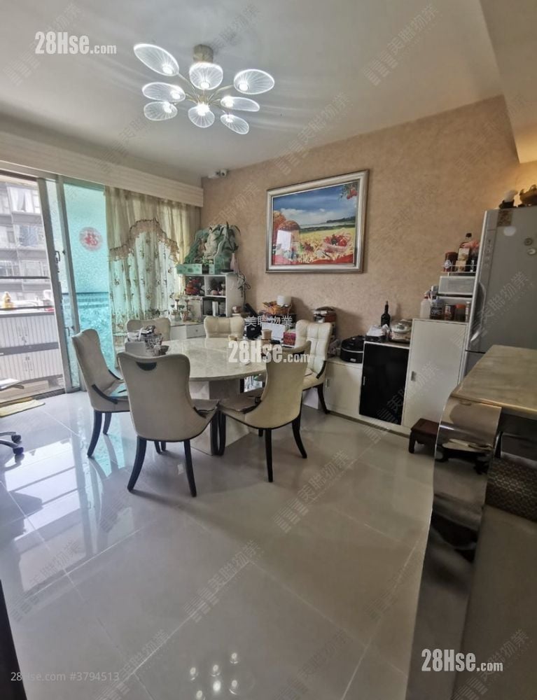 厅: 尚城 售盘 4 房 , 3 浴室 1,576 平方尺