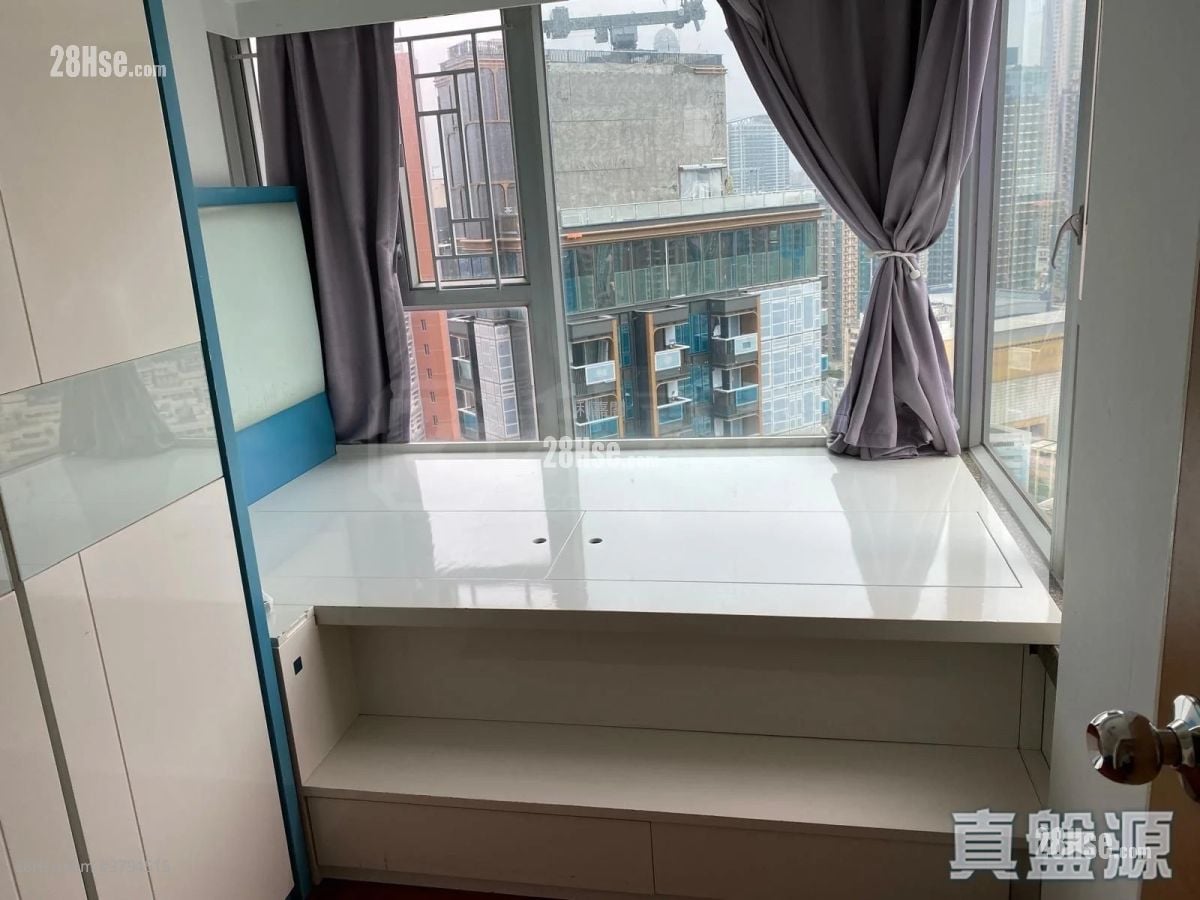 Metro Harbour View Rental 511 ft²