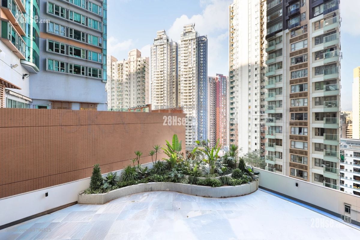 Albron Court Rental 3 Bedrooms , 2 Bathrooms 1,367 ft²