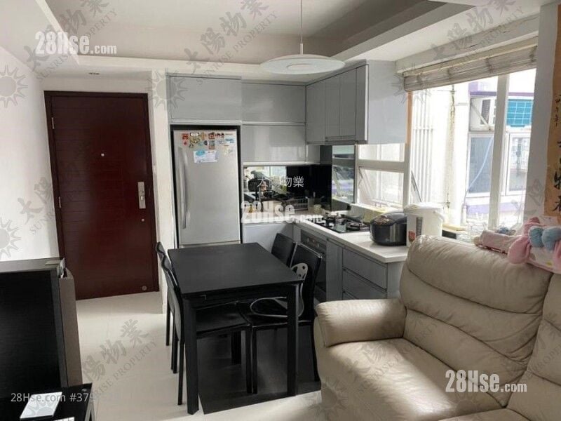 Whampoa Estate Sell 3 Bedrooms 453 ft²