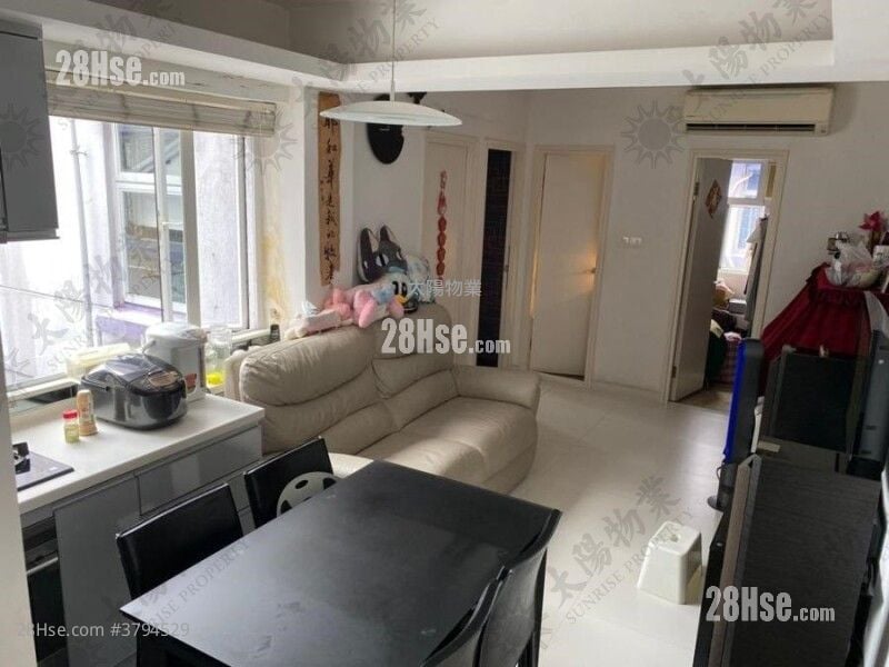 Whampoa Estate Sell 3 Bedrooms 453 ft²