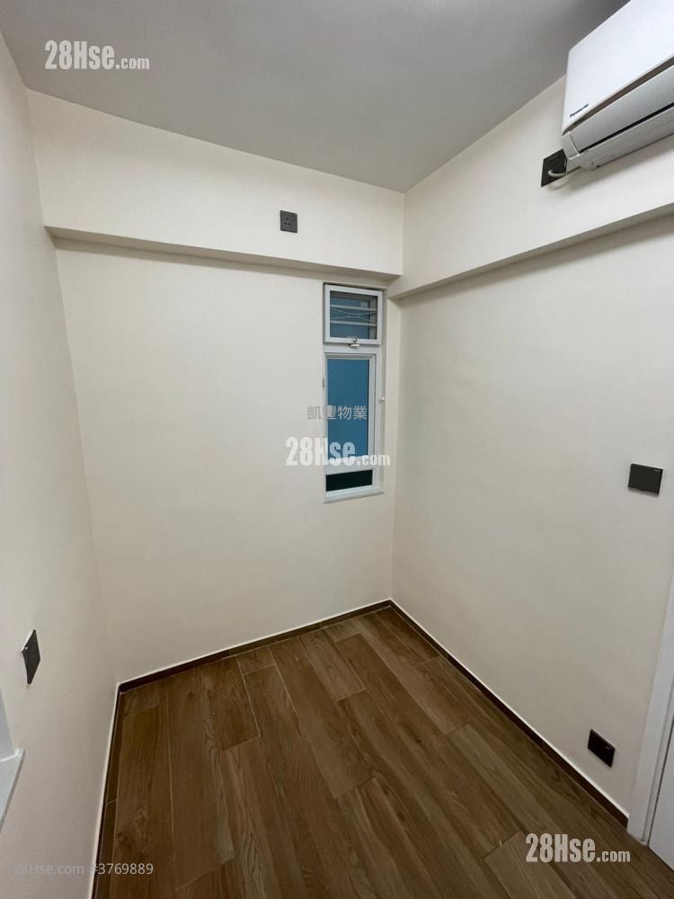 珠城大厦 租盘 2 房 , 1 浴室 460 平方尺