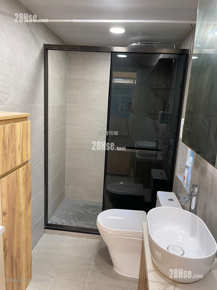 珠城大厦 租盘 2 房 , 1 浴室 460 平方尺