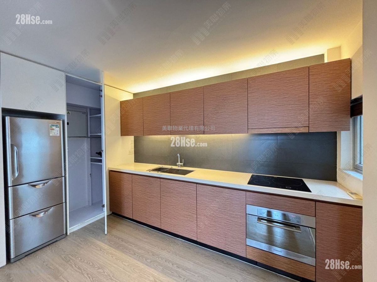 Taikoo Shing Sell 1 Bedroom , 1 Bathroom 580 ft²