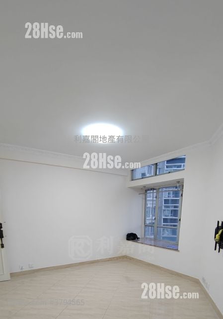 Kingswood Villas Rental 3 Bedrooms , 2 Bathrooms 636 ft²