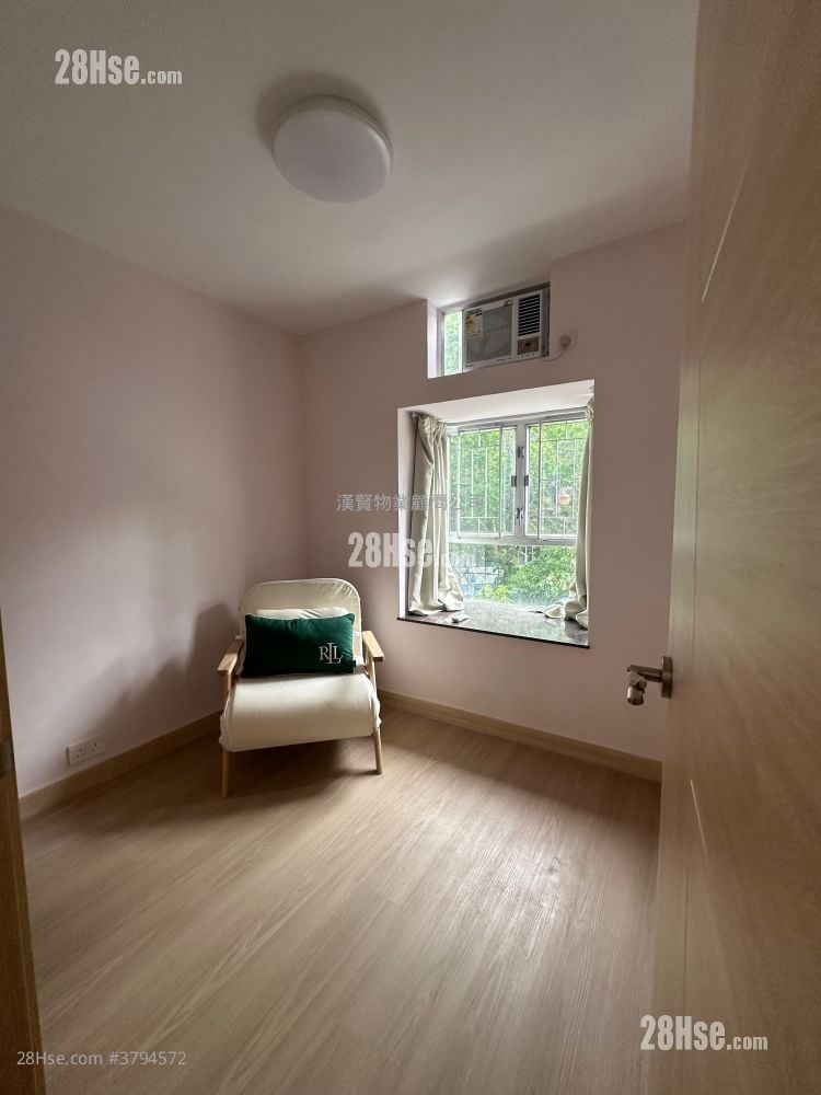 Academic Terrace Sell 2 Bedrooms , 1 Bathroom 531 ft²