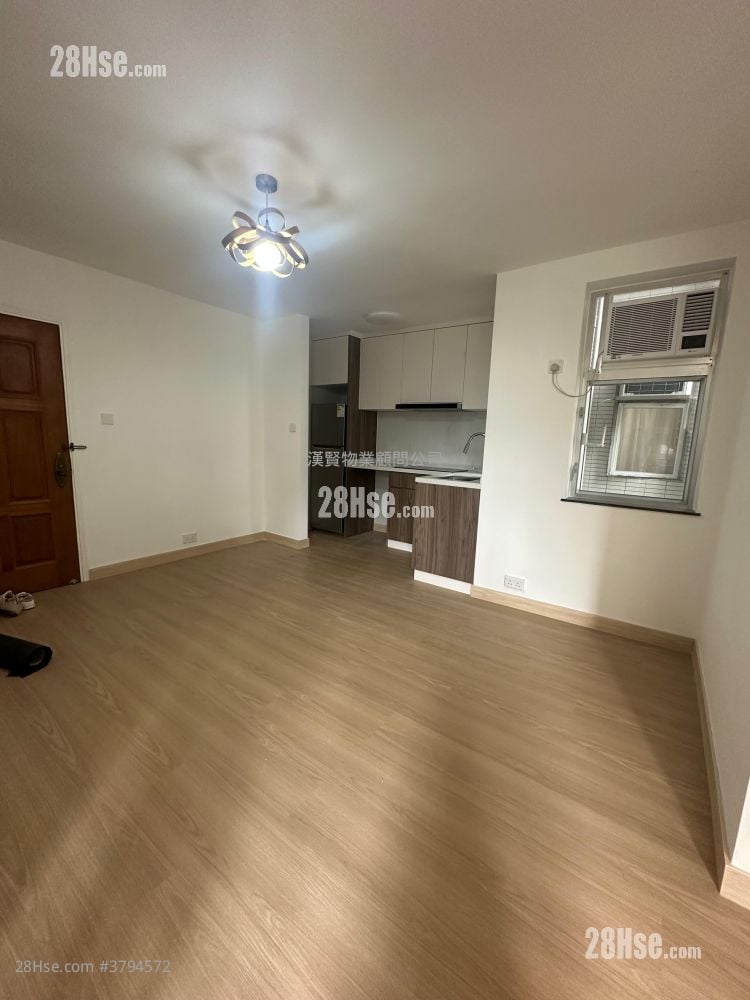 Academic Terrace Sell 2 Bedrooms , 1 Bathroom 531 ft²