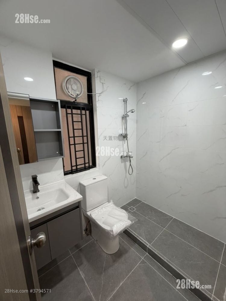 宝珊园 售盘 3 房 , 2 浴室 636 平方尺