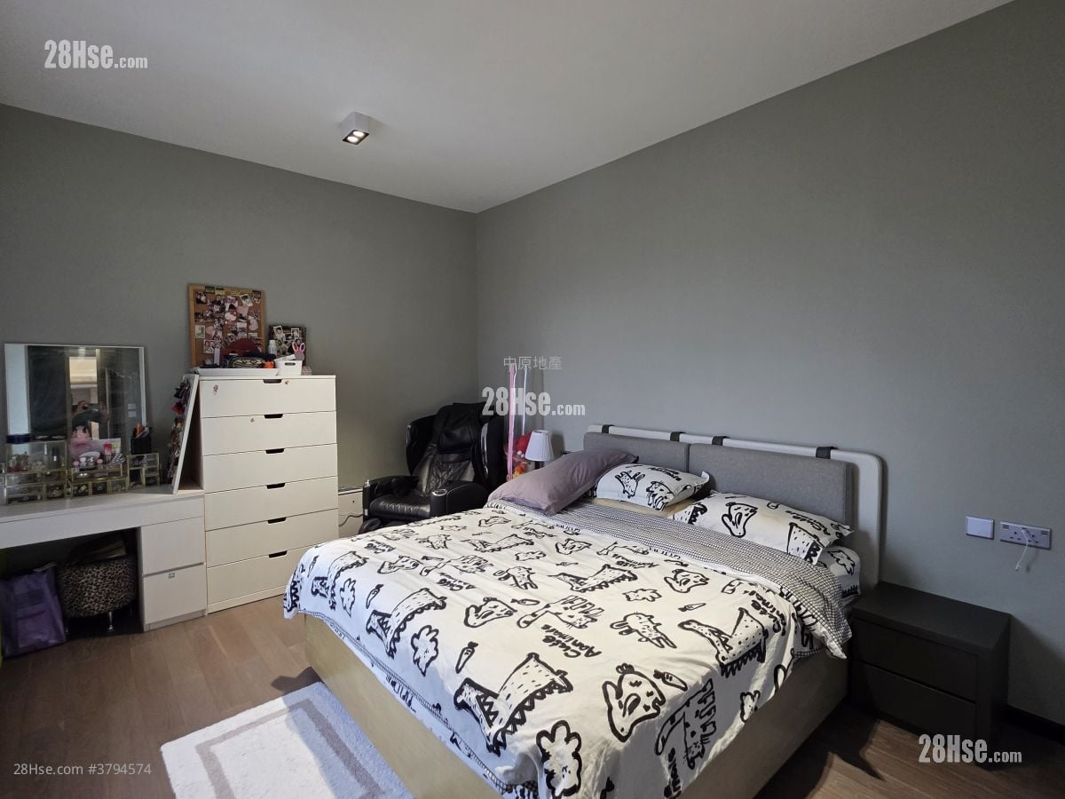 One Beacon Hill Sell 1,101 ft²