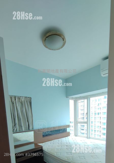 Central Park Towers Sell 2 Bedrooms , 1 Bathroom 502 ft²