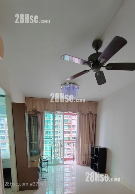 Central Park Towers Sell 2 Bedrooms , 1 Bathroom 502 ft²