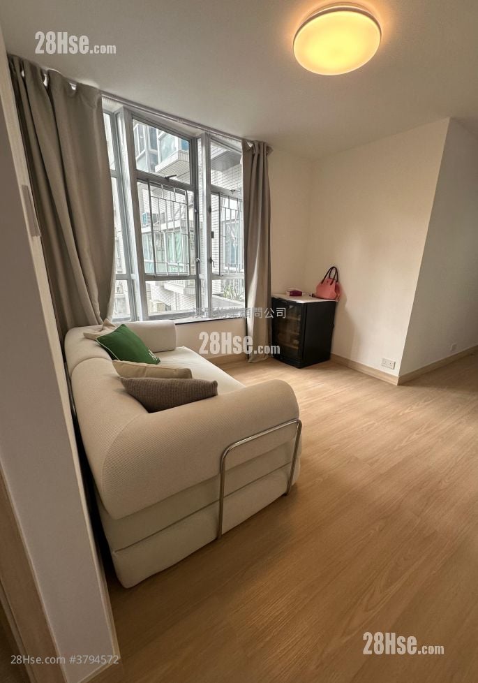 Academic Terrace Sell 2 Bedrooms , 1 Bathroom 531 ft²