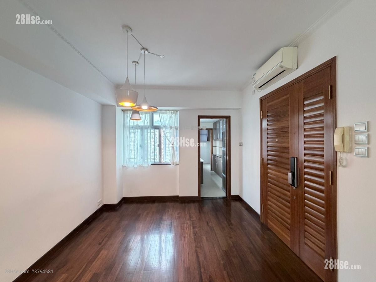 Sunrise Court Sell 3 Bedrooms , 2 Bathrooms